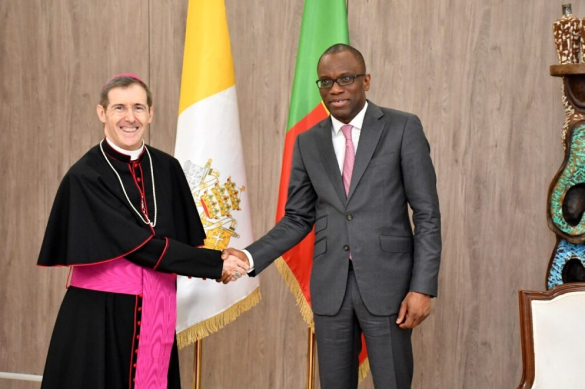 Nommé nonce apostolique du bénin: Mgr Rubén Dario Ruiz Mainardi reçu par Olushegun Adjadi Bakari