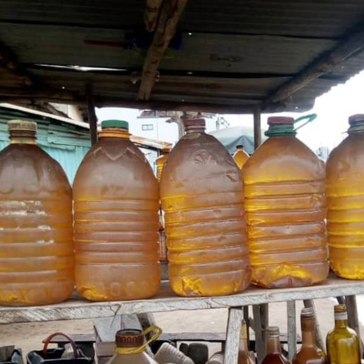 LUTTE CONTRE LA VENTE DE L’ESSENCE FRELATEE PAR LE GOUVERNEMENT TALON : Un canular ?