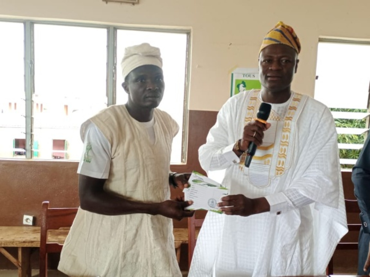 KOUANDÉ : L&rsquo;He Abdoulaye Gounou habille les quartiers Zongo et Maro aux couleurs du Br