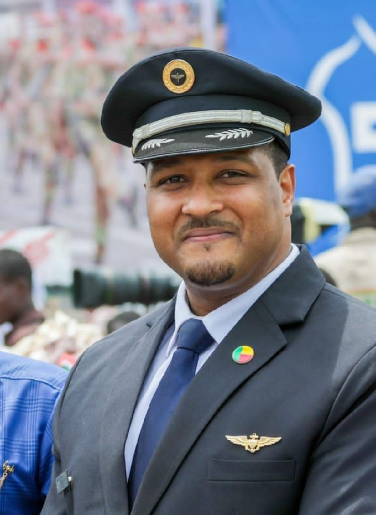 MYTHES SUR LA RÉSERVATION D&rsquo;UN VOL PAS CHER : Le pilote Habib Aboukhedoud démystifie