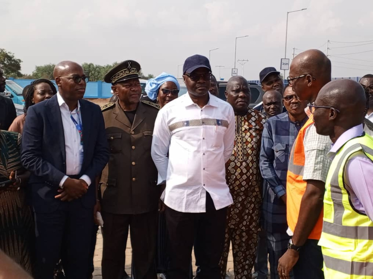 CHANTIERS D’ADDUCTION D’EAU À ABOMEY-CALAVI : Le Ministre Adambi touche du doigt la réalité . Un exercice indispensable selon l’autorité Ministérielle