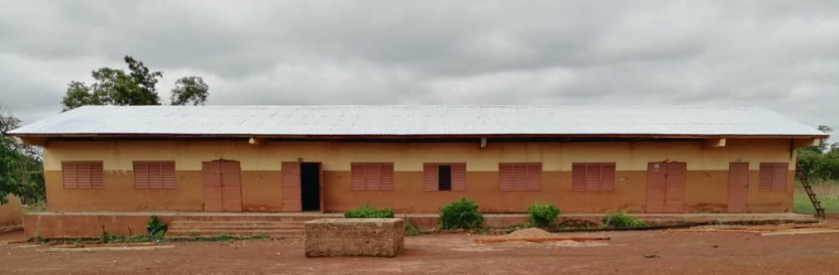 PEHUNCO/GRÂCE AUX  DILIGENCES DU MAIRE OROU MARÉ ET DE CERTAINES BONNES VOLONTÉS :  L&rsquo;Epp Gbéba recoiffée après les dégâts des dernières pluies