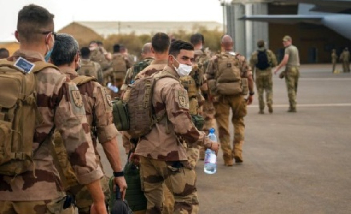 CHASSÉ DU MALI : Le colonialisme militaire français change de terroir ?