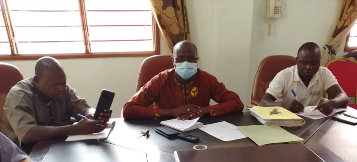 DEMARRAGE DES TRAVAUX DE REHABILITATION DU MARCHE CENTRAL DE  PEHUNCO : Le maire Koto Orou Maré remet les sites aux entreprises