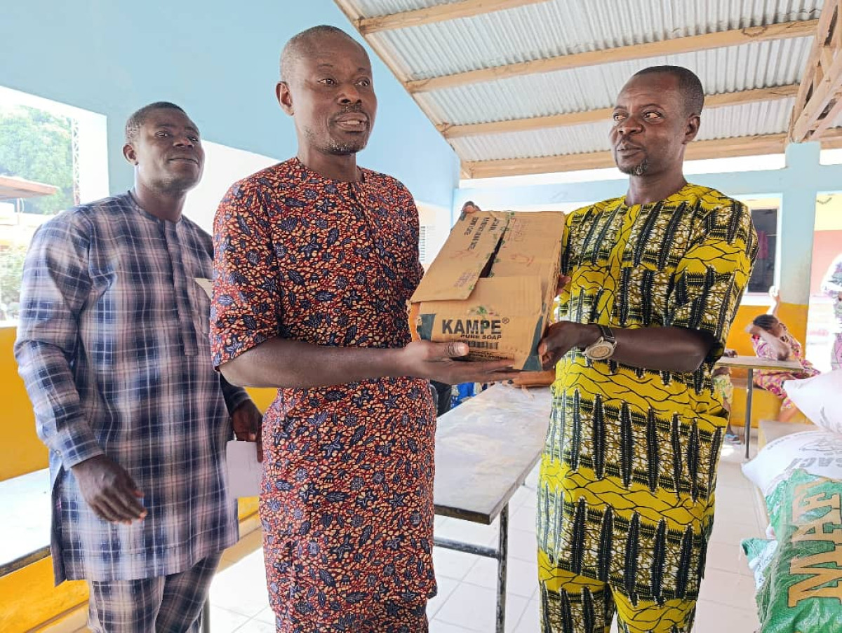 Don de vivres aux pensionnaires du cpsa de Parakou: Dr Malick Babah Daouda, le bon samaritain