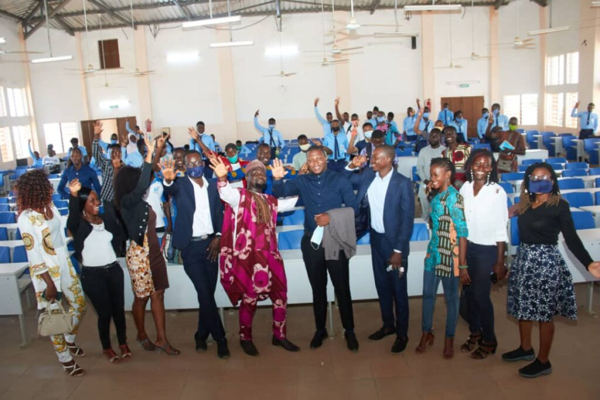 MOTEMA TOUR/ DEVELOPPEMENT DE L’ECONOMIE NUMERIQUE A PARAKOU : Dieudonné Kayembe Kabukala échange avec les acteurs clés