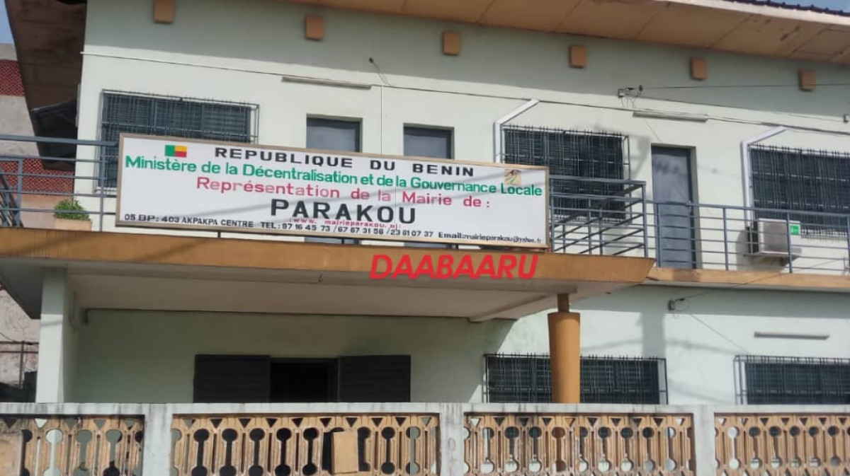 FERMETURE OU NON DU BUREAU DE LA MAIRIE DE PARAKOU À COTONOU : Les conseillers municipaux divisés autour du sujet