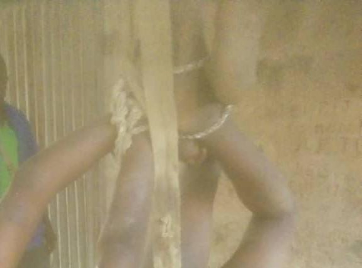 PARAKOU/ POUR UNE MANGUE :  Un homme ligote et bastonne un enfant de 12 ans