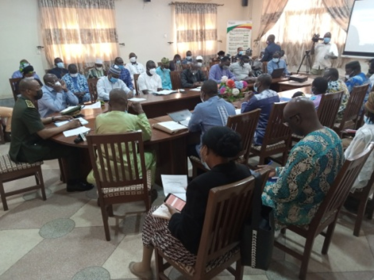 1ERE SESSION ORDINAIRE DU CDCC DU BORGOU AU TITRE DE L&rsquo;ANNÉE 2022 : Le nouveau code général des impôts passé au scanner  . Le préfet Cissé distingue deux acteurs du développement