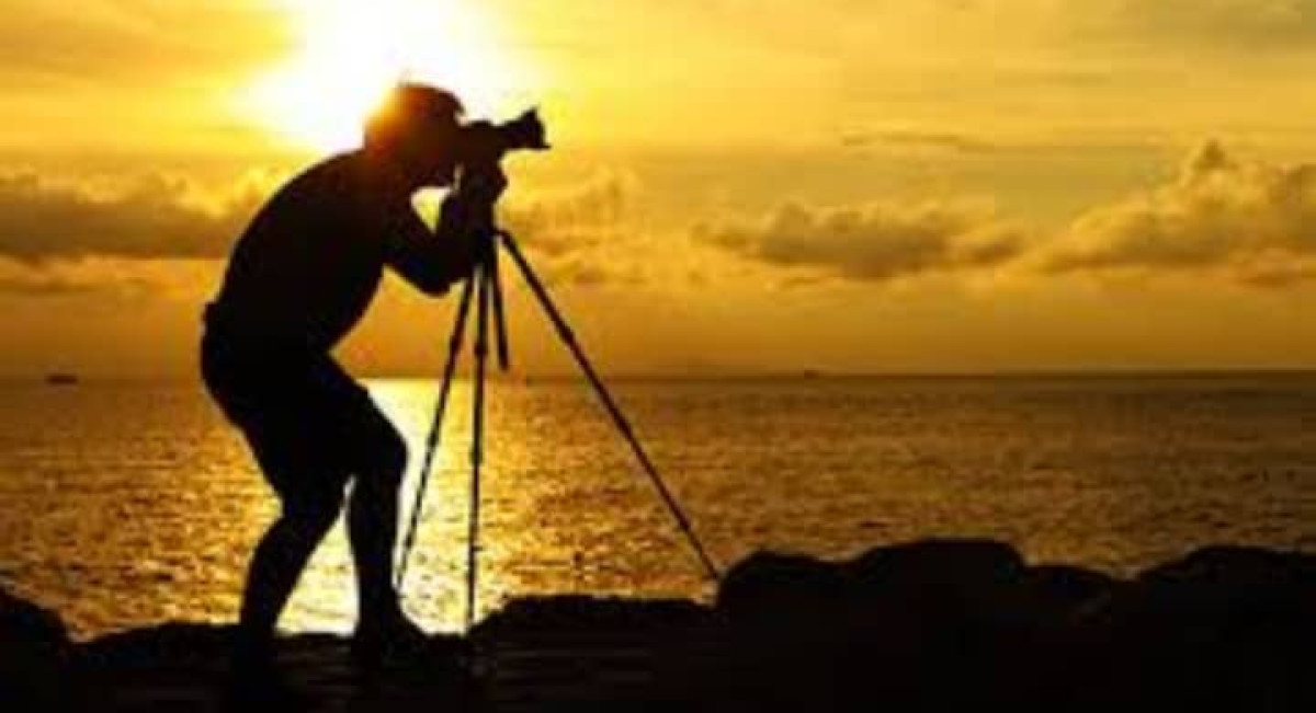 METIER DE PHOTOGRAPHE : Une profession attractive en voie de disparition