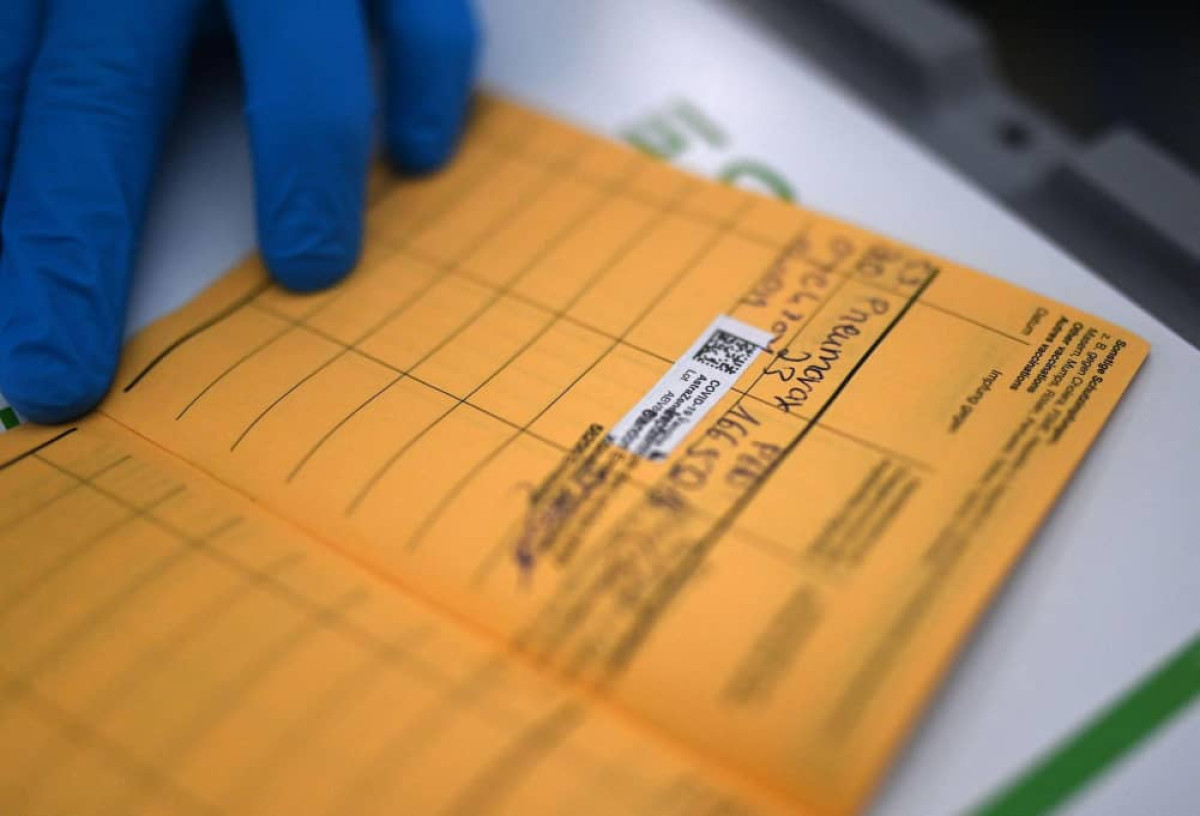 PORTO-NOVO/TRAFIC DE CARNET DE VACCINATION COVID-19 :  Trois individus dont un agent de santé en prison