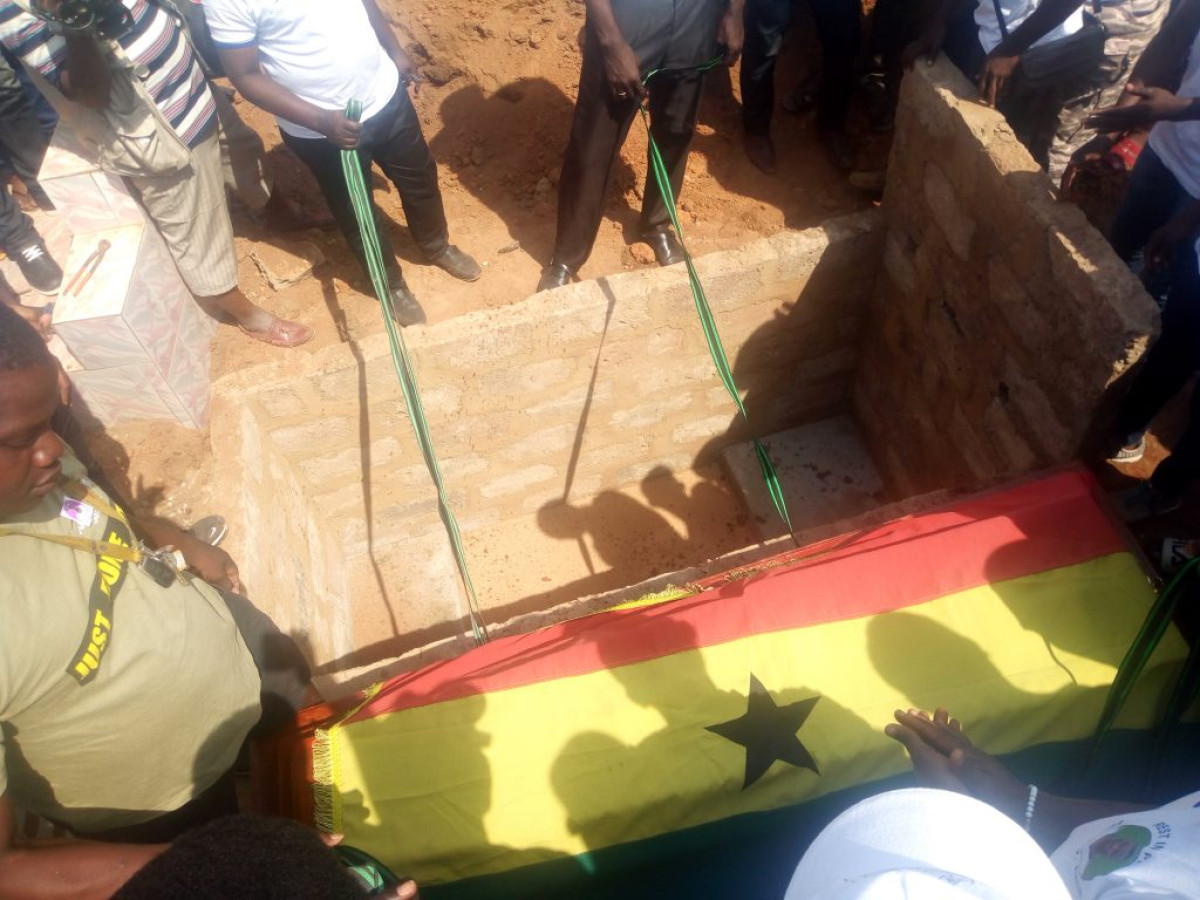 DEUIL DANS LE MONDE DU FOOTBALL BENINOIS : Feu Elisha Owusu conduit dans sa dernière demeure