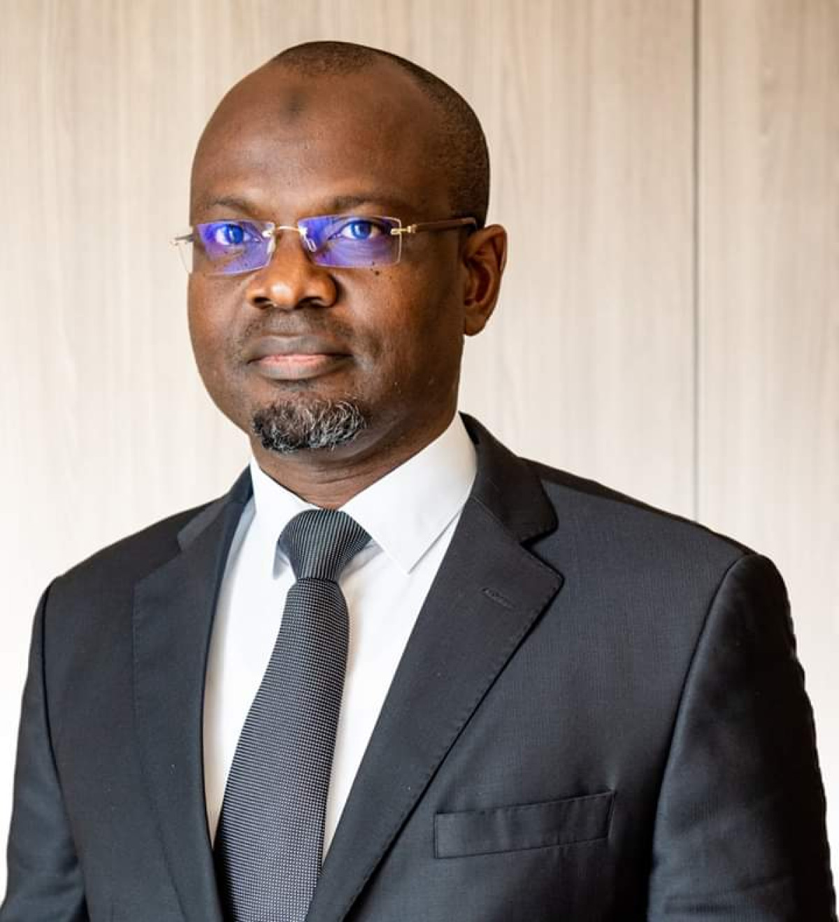 TROISIÈME REVUE TRIMESTRIELLE DES PERFORMANCES DU MINISTÈRE DE L&rsquo;EAU ET DES MINES : Le ministre Adambi lance les travaux