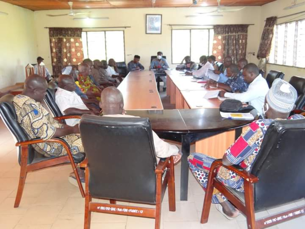 GESTION DES GARES ROUTIÈRES ET PARKING DE BEMBEREKE : Autorités et syndicats s&rsquo;engagent pour sa redynamisation