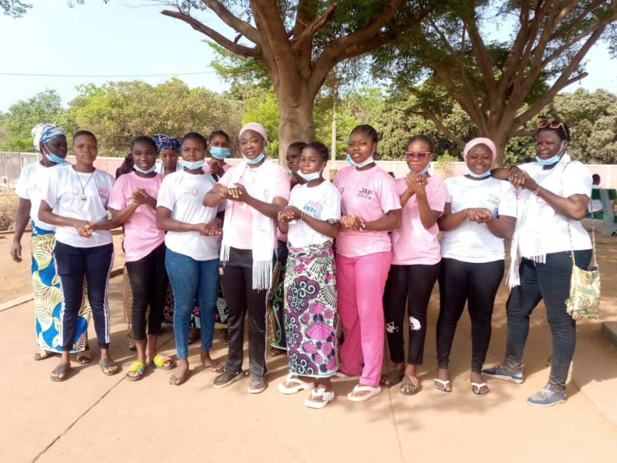 JIF 2024 À PARAKOU  :    L&rsquo;Uffd de Faridatou Zachari marque l&rsquo;événement par une campagne de salubrité 