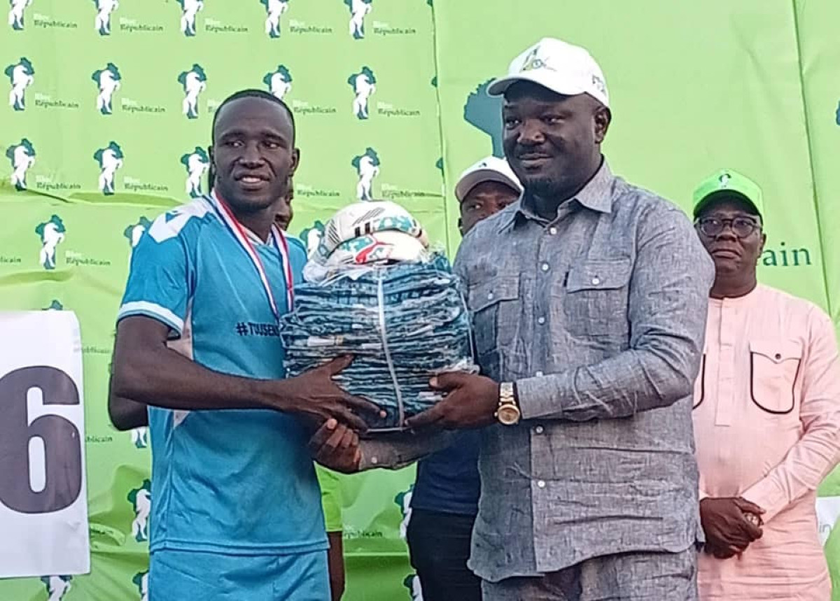 Finale du tournoi "Tous ensemble Row 2026": Dr Sina Dounhouirou organise le plus grand meeting politique avec plus de 4 000 militants