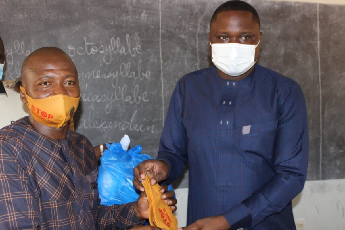 PREVENTION DU CORONAVIRUS DANS LES CENTRES DE COMPOSITION À BANIKOARA : La mairie distribue plus de 3 000 masques aux candidats