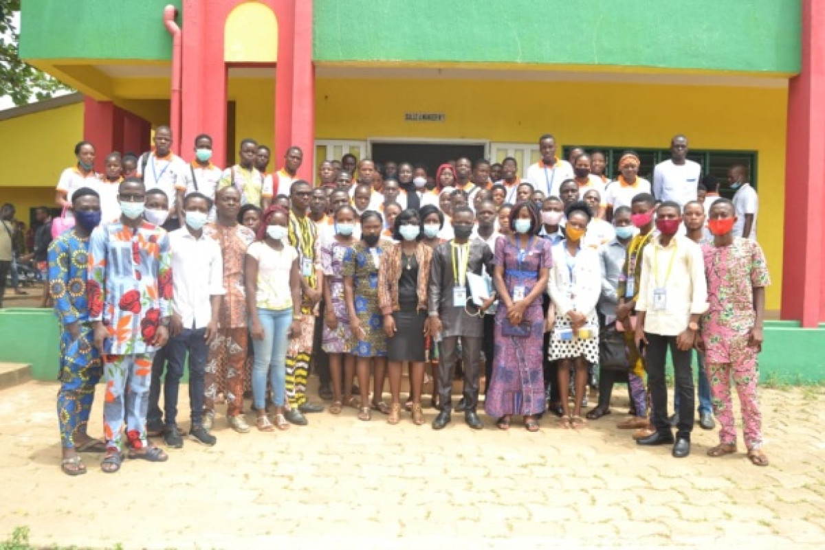 CELEBRATION DE LA JUCVFF 2021 A L’UAC : « Le Révélateur » en croisade contre les violences faites aux filles et aux femmes