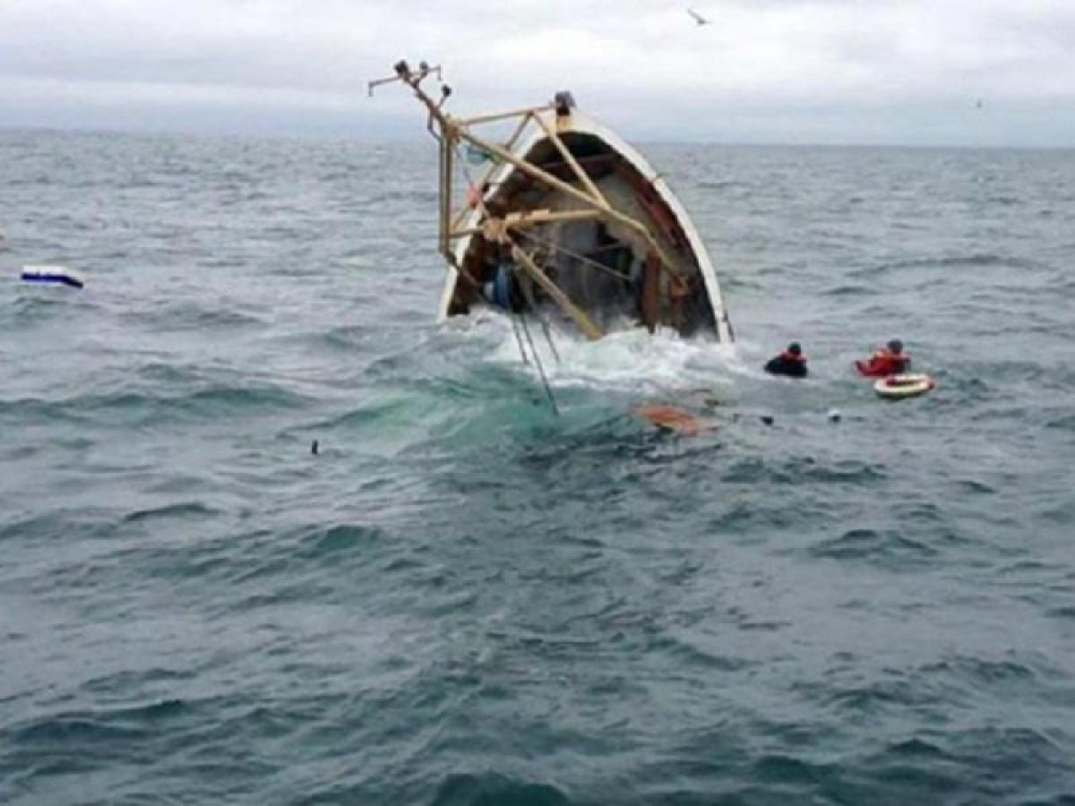DRAME SUR LE LAC AHÉMÉ :  Le chavirement d&rsquo;une pirogue fait deux morts, un corps introuvable