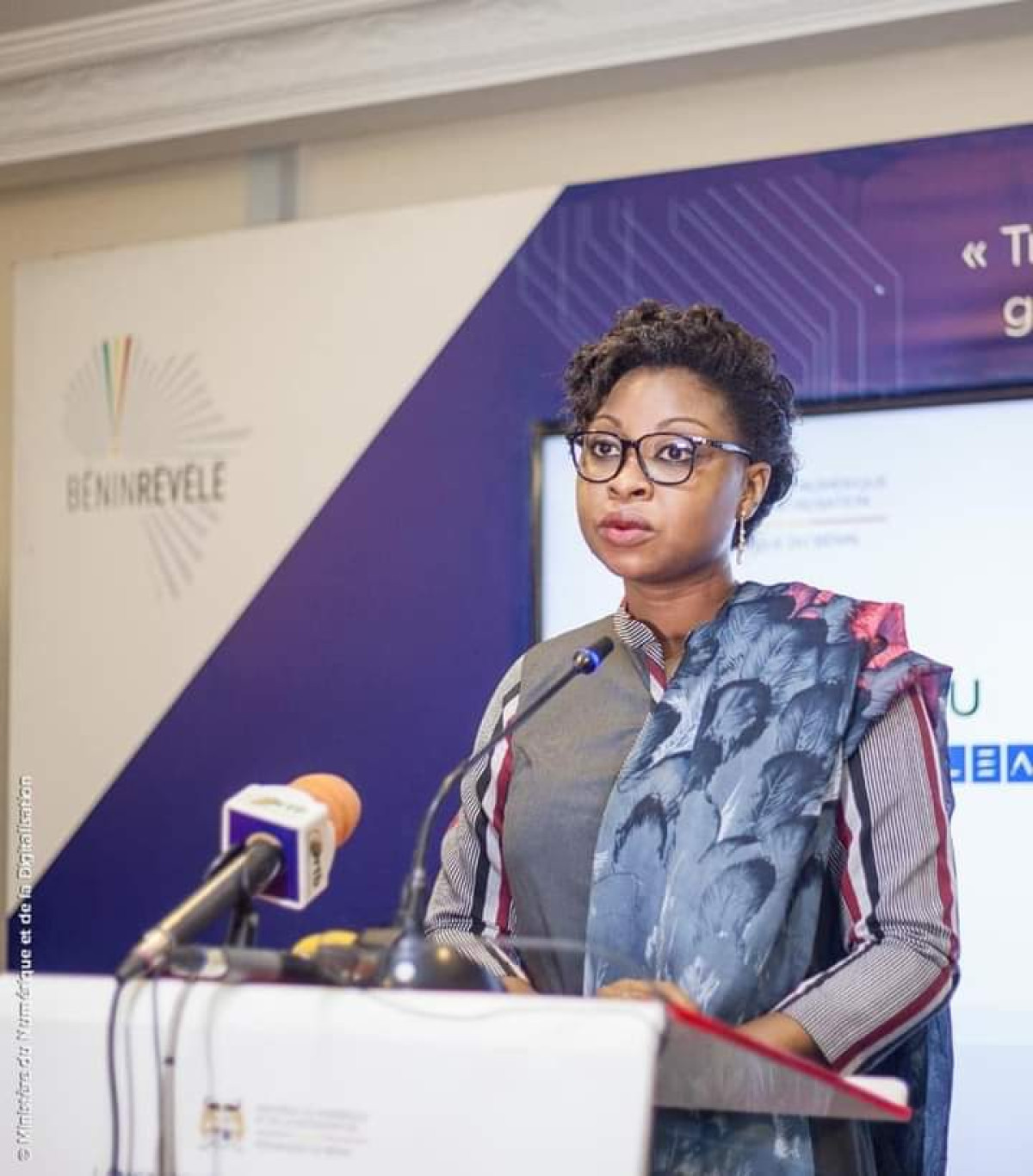DEVELOPPEMENT DU NUMERIQUE AU BENIN : La ministre Aurélie Adam Soulé lance le programme Learn . Vers la formation et l’autonomisation des jeunes dans le numérique