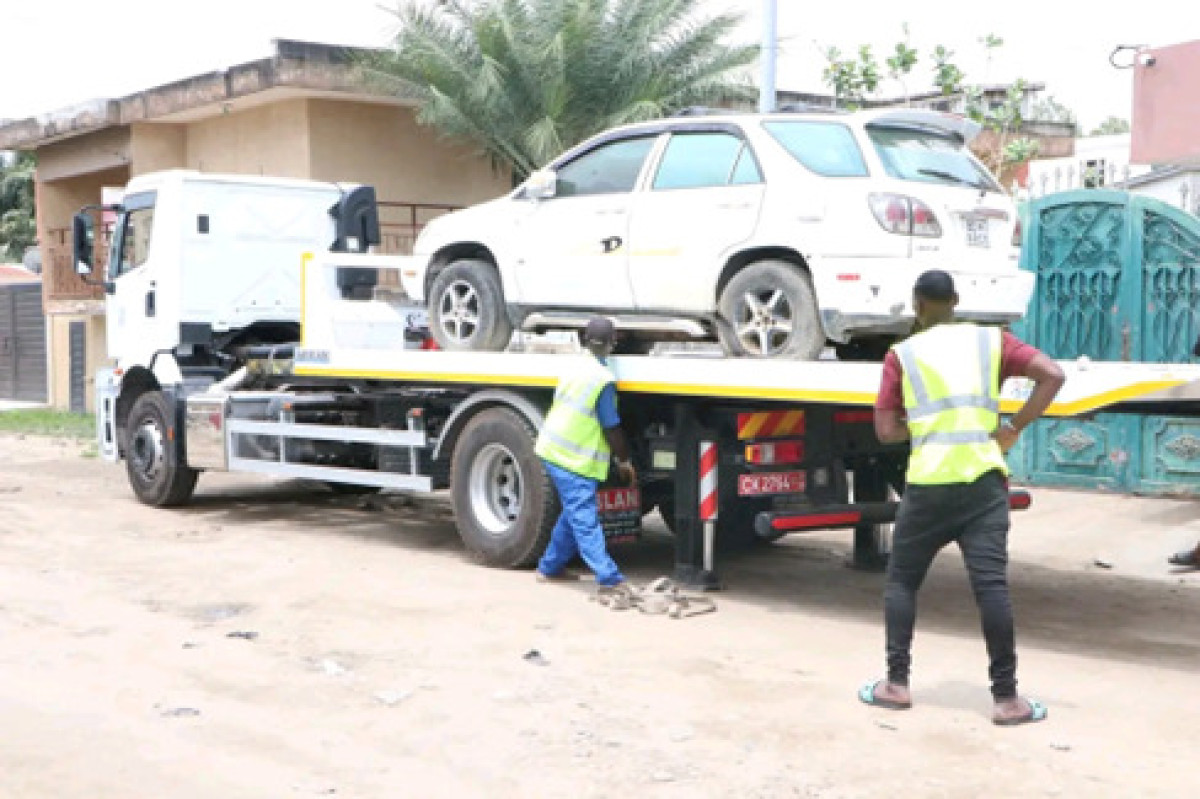 Assainissement de l'espace public à Cotonou :L'opération de mise en fourrière des épaves et véhicules de garage lancée