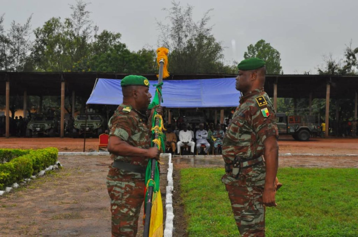 PARAKOU/PASSATION DE COMMANDEMENT AU 2E BIA : Le Col. Judicaël Houngbédji passe le témoin au Col. Lucien Hounsou