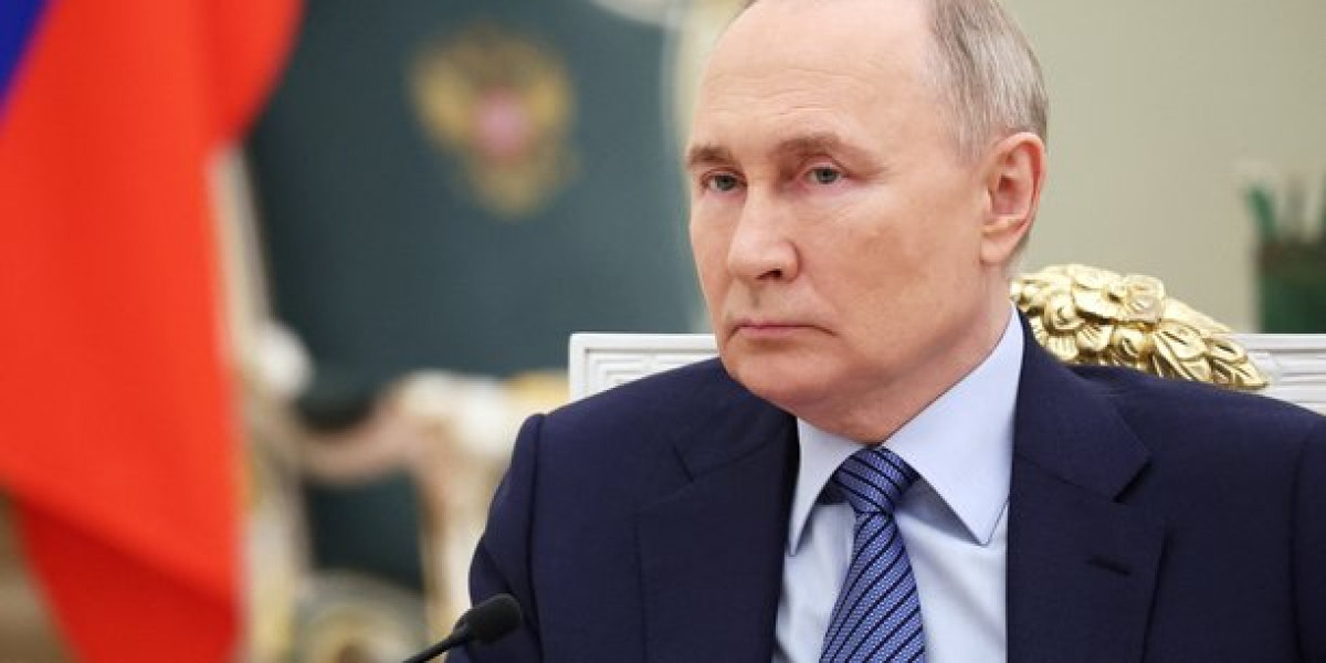 ÉLECTION PRÉSIDENTIELLE EN RUSSIE   :  Vladimir Poutine en route pour briguer un 5è mandat 