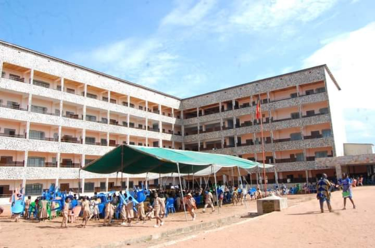 ENTIÈREMENT FINANCÉ PAR LES CONFRÈRES DES OBLATS DE LA PROVINCE DE LANGUE ALLEMANDE : Le Csp saint François de Sales de Parakou officiellement inauguré et béni