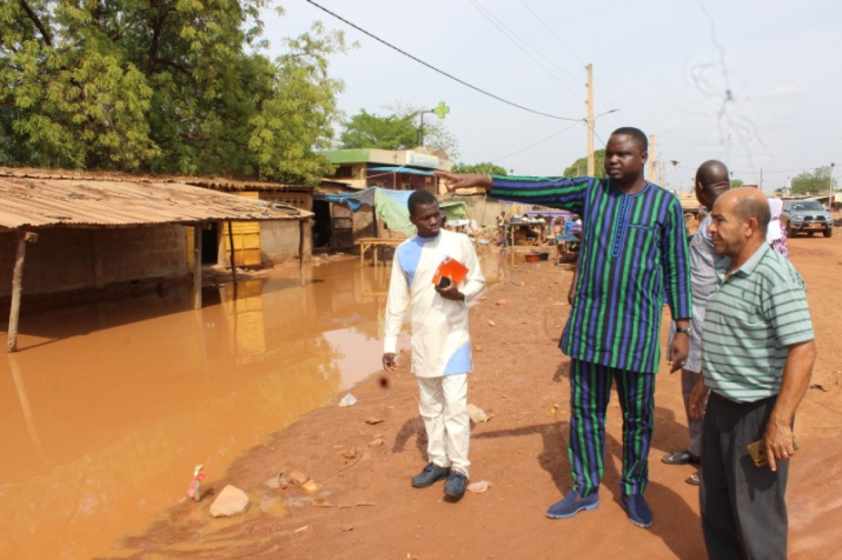 APRÈS LES FORTES PLUIES À BANIKOARA : Sarako Tamou constate l&rsquo;état des infrastructures routières en chantier
