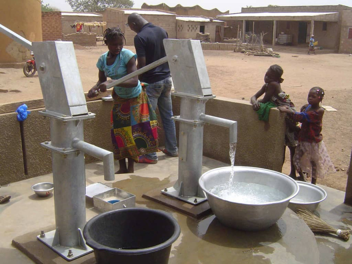 ACCÈS À L&rsquo;EAU POTABLE AU BÉNIN : La réalisation de 118 forages annoncée