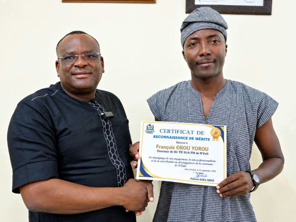 Radio Su Tii Sua Fm: le directeur François Orou Yorou distingué par le maire de N'Dali