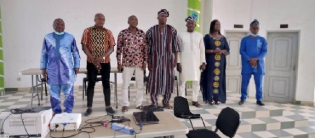 NOUVEAU BUREAU DE L’ASSOCIATION BÉNINOISE DE GÉOGRAPHIE : Adrien Dossou-Yovo Président, Aboubakar Kissira Vice-président