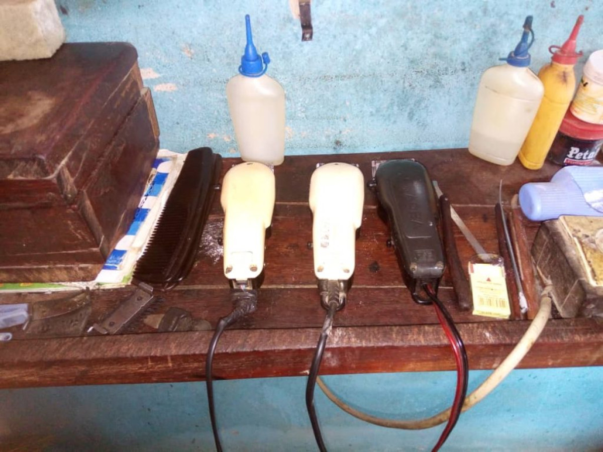 MAUVAIS ENTRETIEN DES TONDEUSES DANS LES ATELIERS DE COIFFURE : Le nid de propagation de certaines maladies