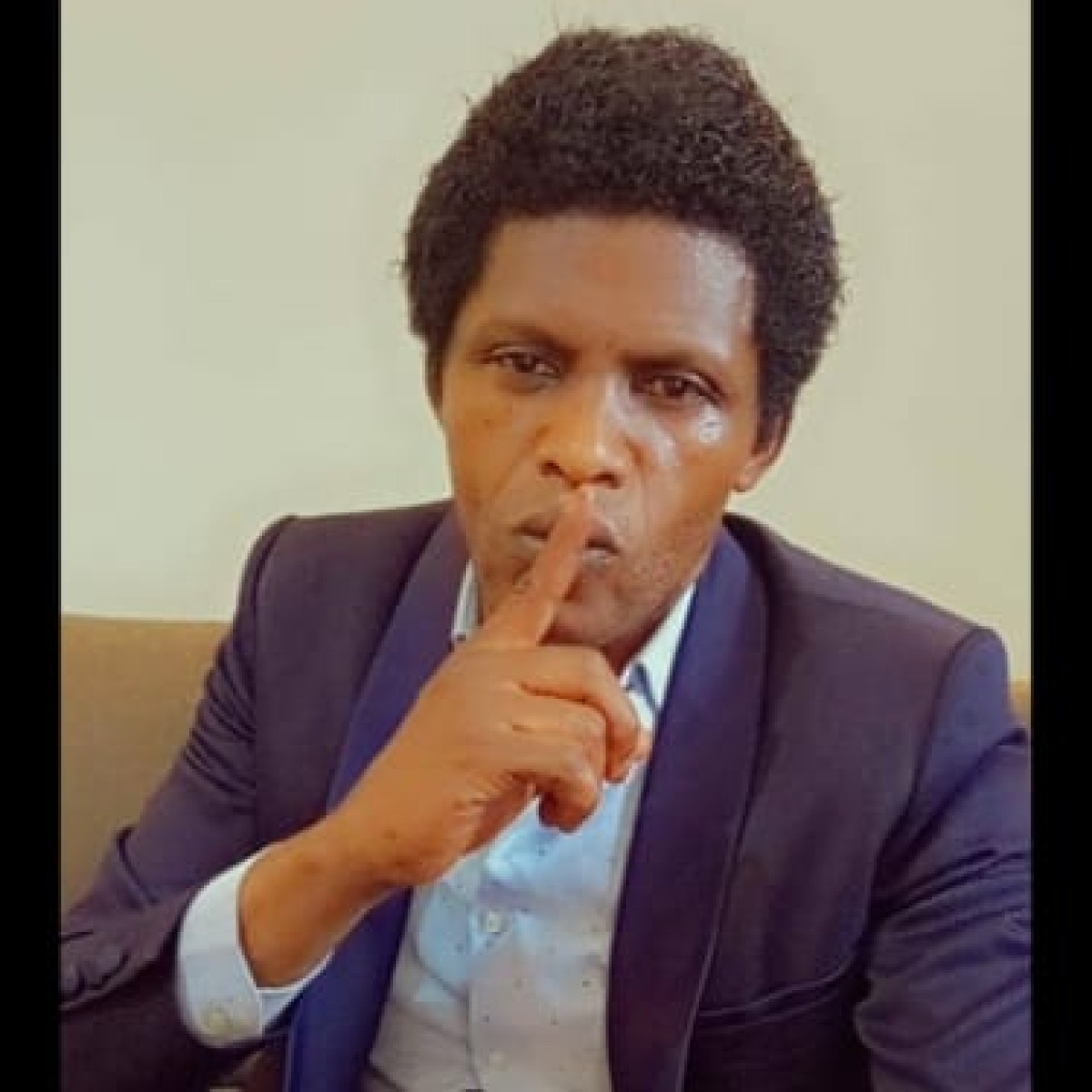 CAMEROUN/APRÈS SON ENLÈVEMENT LE 17 JANVIER 2023 : Le journaliste Martinez Zogo retrouvé mort à Ebogo . Voici les circonstances horribles de son décès