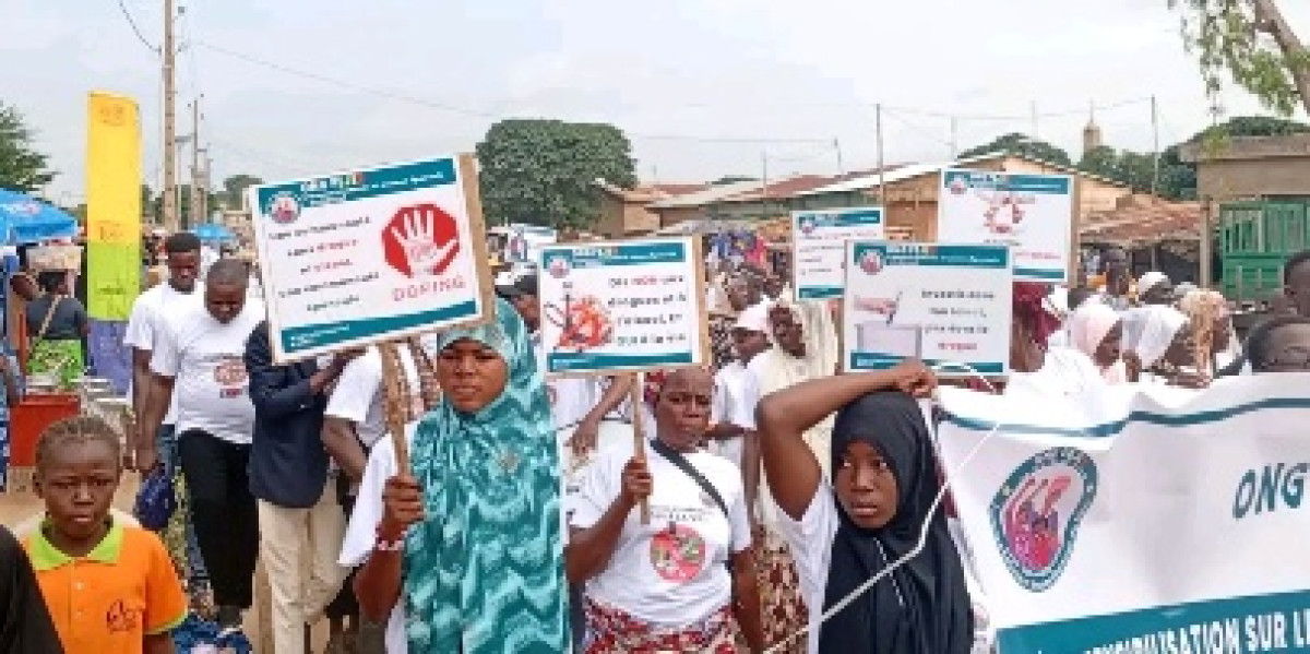 À travers une journée de sensibilisation à Nikki: Dr Jamillah Kissira et l'Ong Fejeb arrachent les jeunes des griefs des stupéfiants