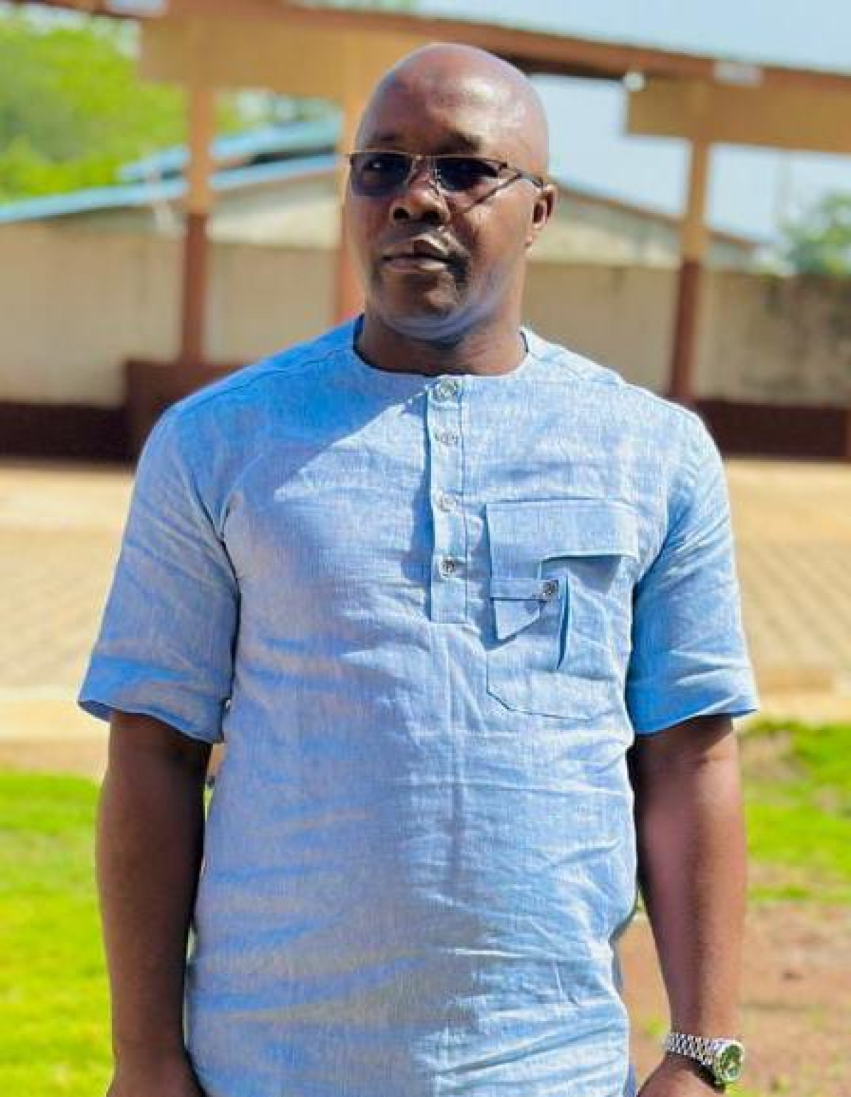 Remise de kits scolaires aux élèves de Djougou 3: El Hadj Zoulkifirou Mako apporte le sourire aux apprenants