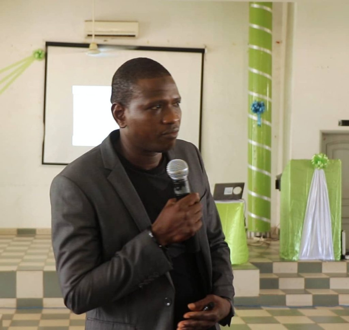 ENSEIGNEMENT SUPÉRIEUR AU BÉNIN : Moussa Wari désormais Maître-Assistant du Cames