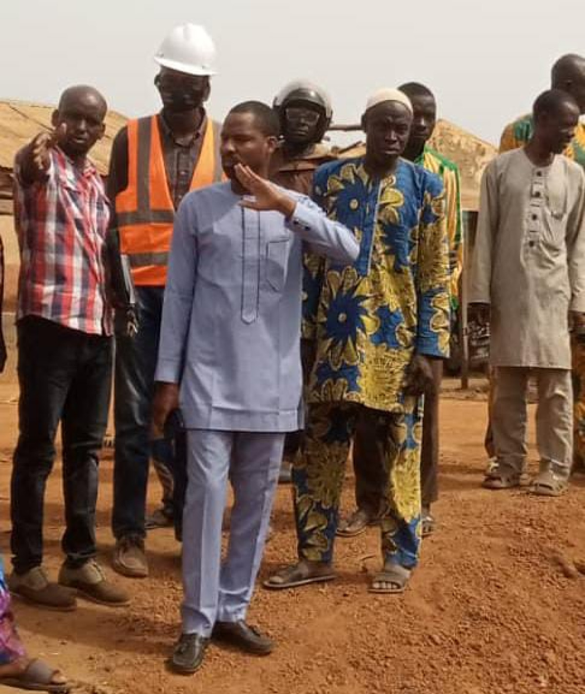 AMENAGEMENT DE L’AXE GOGOUNOU-BAGOU : Le maire Seydou Tidjani apprécie l’évolution des travaux