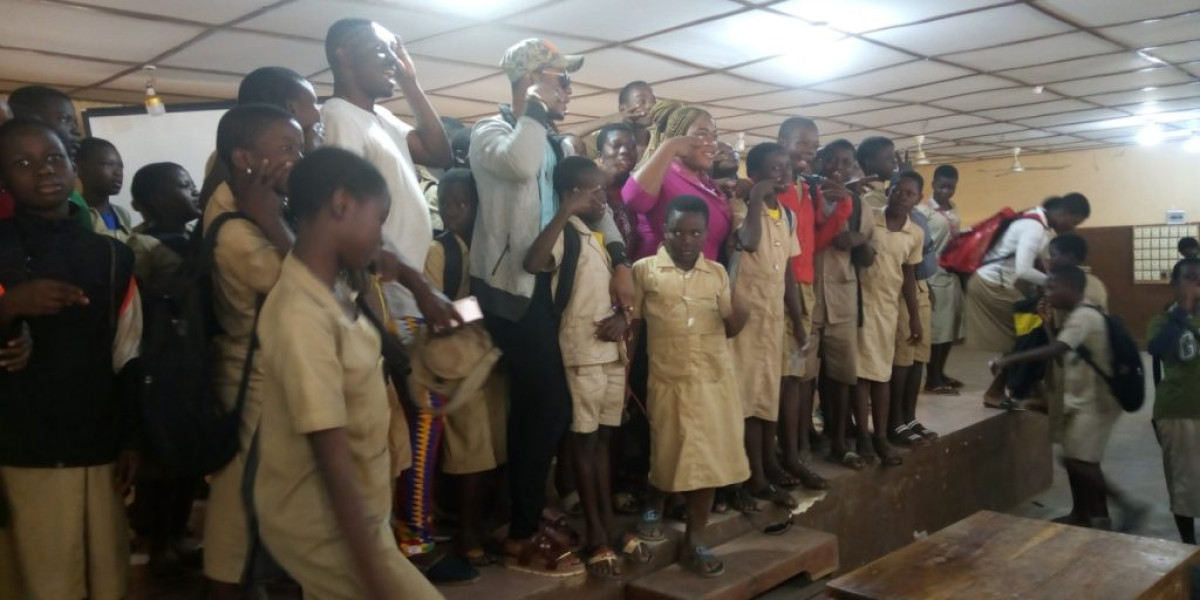 JOURNÉE MONDIALE DE LUTTE CONTRE LE SIDA À PARAKOU : Plan International sensibilise et dépiste les lycéens de Mathieu Bouké