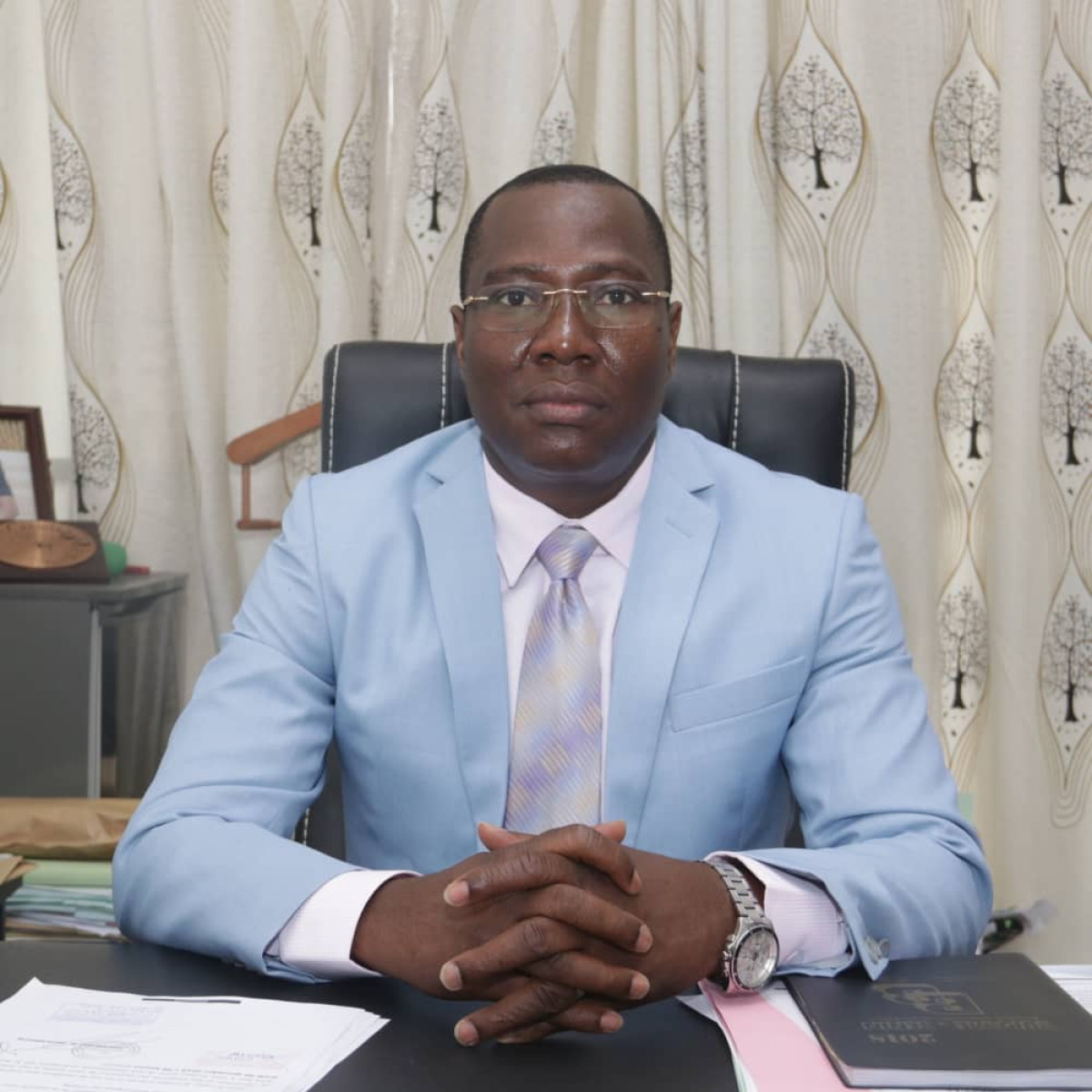 POUR SA CONTRIBUTION A L&rsquo;ATTEINTE DES OBJECTIFS DU MINISTÈRE DES FINANCES, Le Dpib Moussa Lafia reçoit les  félicitations du ministre d&rsquo;Etat Wadagni