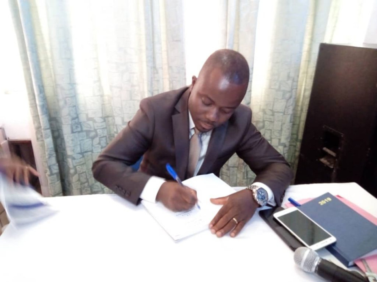 NAISSANCE D’UN GRAND OUVRAGE DANS LE MONDE DE LA JUSTICE : La plume de Valentin Kpako pond un puissant instrument du droit commercial