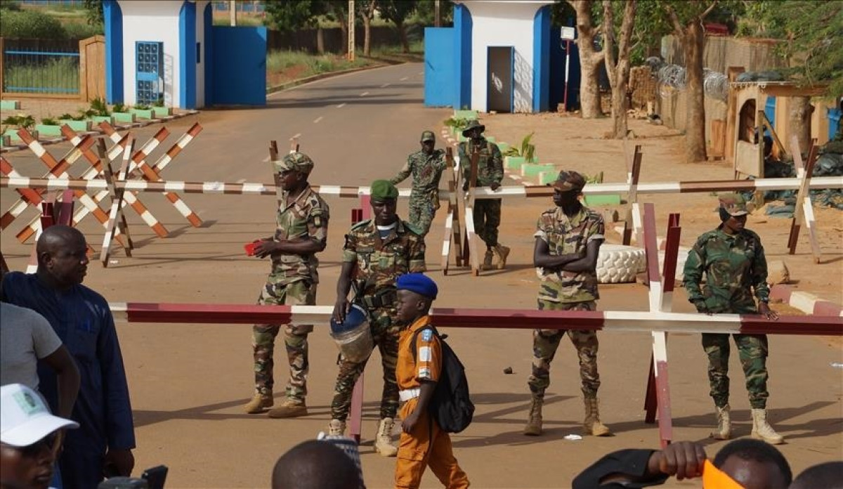 MALGRÉ LA LEVÉE DES SANCTIONS PAR LA CEDEAO : Toujours le statu quo au niveau de la frontière Bénin-Niger . Le Bénin subit, le Togo profite de la crise