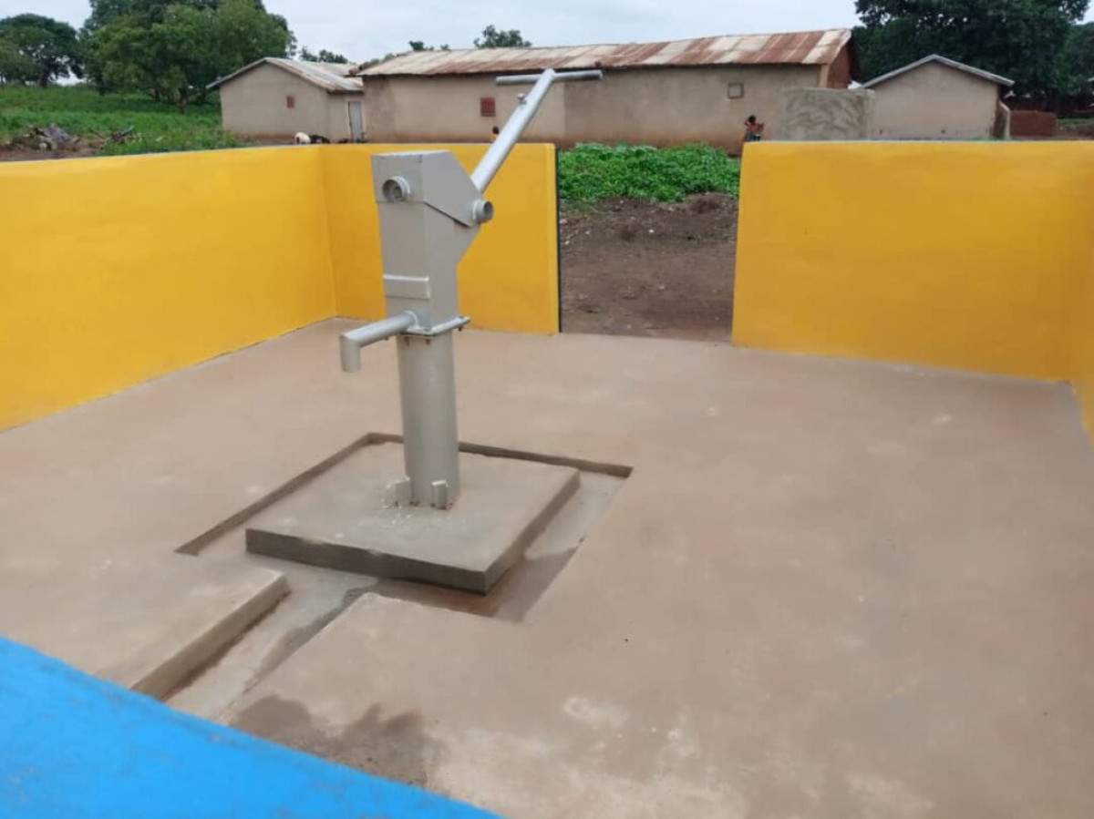 GRACE A LA FONDATION STEVE MOUNIE ET L&rsquo;ASSOCIATION MJ POUR L&rsquo;ENFANCE : Le village d&rsquo;Ourarou à Pèrèrè, doté d&rsquo;un forage
