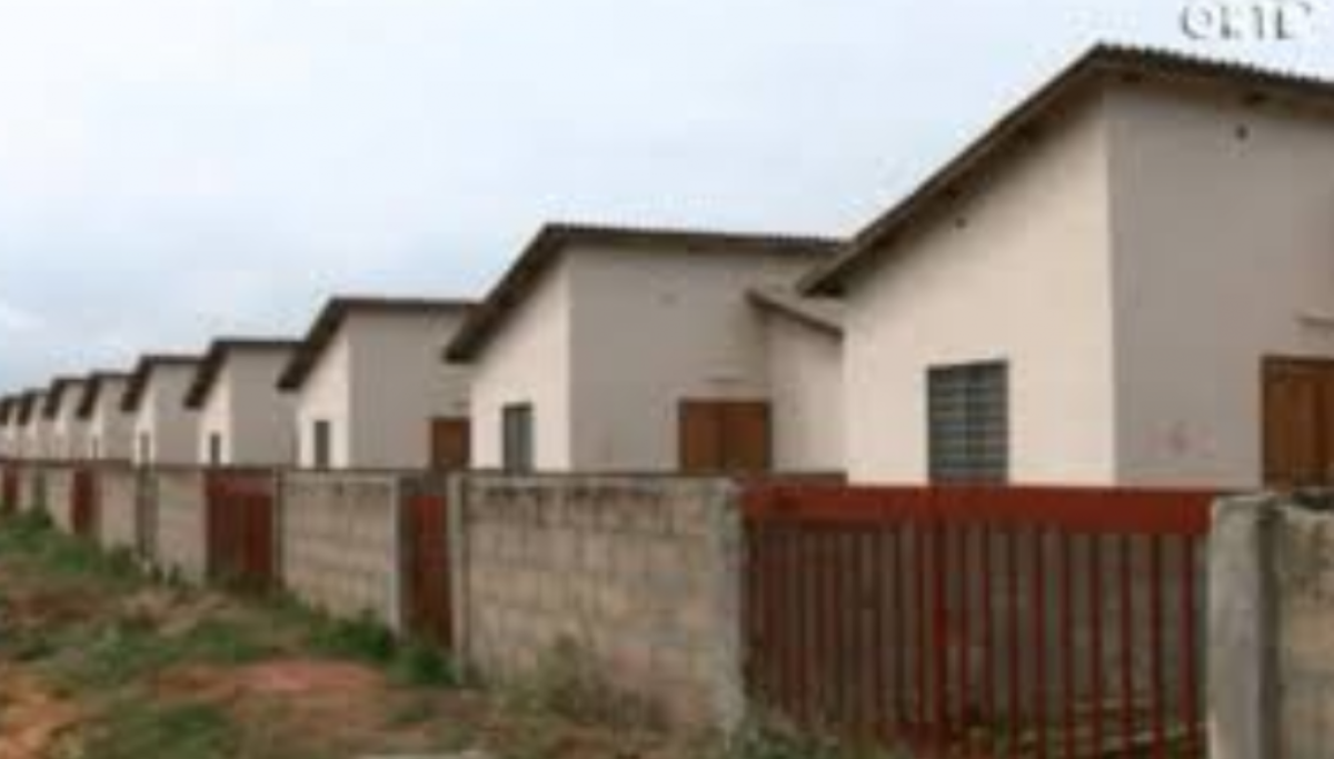 VENTE AUX ENCHÈRES DES LOGEMENTS SOCIAUX AU BENIN : Une bonne affaire pour les agences immobilières contre les pauvres
