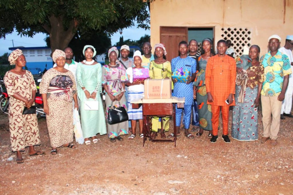 PROMOTION DE L&rsquo;EXCELLENCE EN MILIEU ARTISANAL À DASSA-ZOUMÉ : Nadia Okoumassoun offre du matériel aux trois meilleurs de l&rsquo;examen professionnel