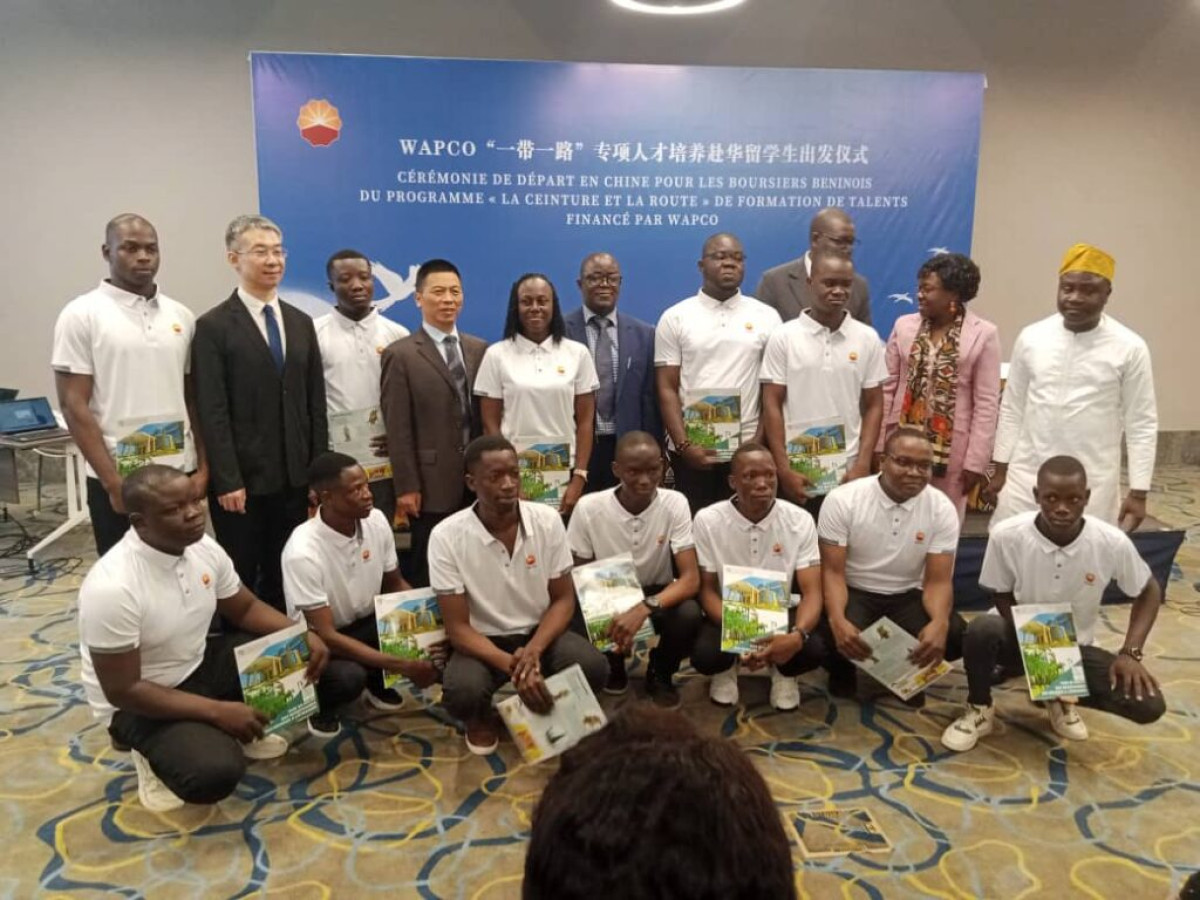 DANS LE CADRE DE SON INITIATIVE « LA CEINTURE ET LA ROUTE » : Wapco-Bénin finance la formation de 12 étudiants béninois en Chine . Le départ des boursiers prévu ce jour