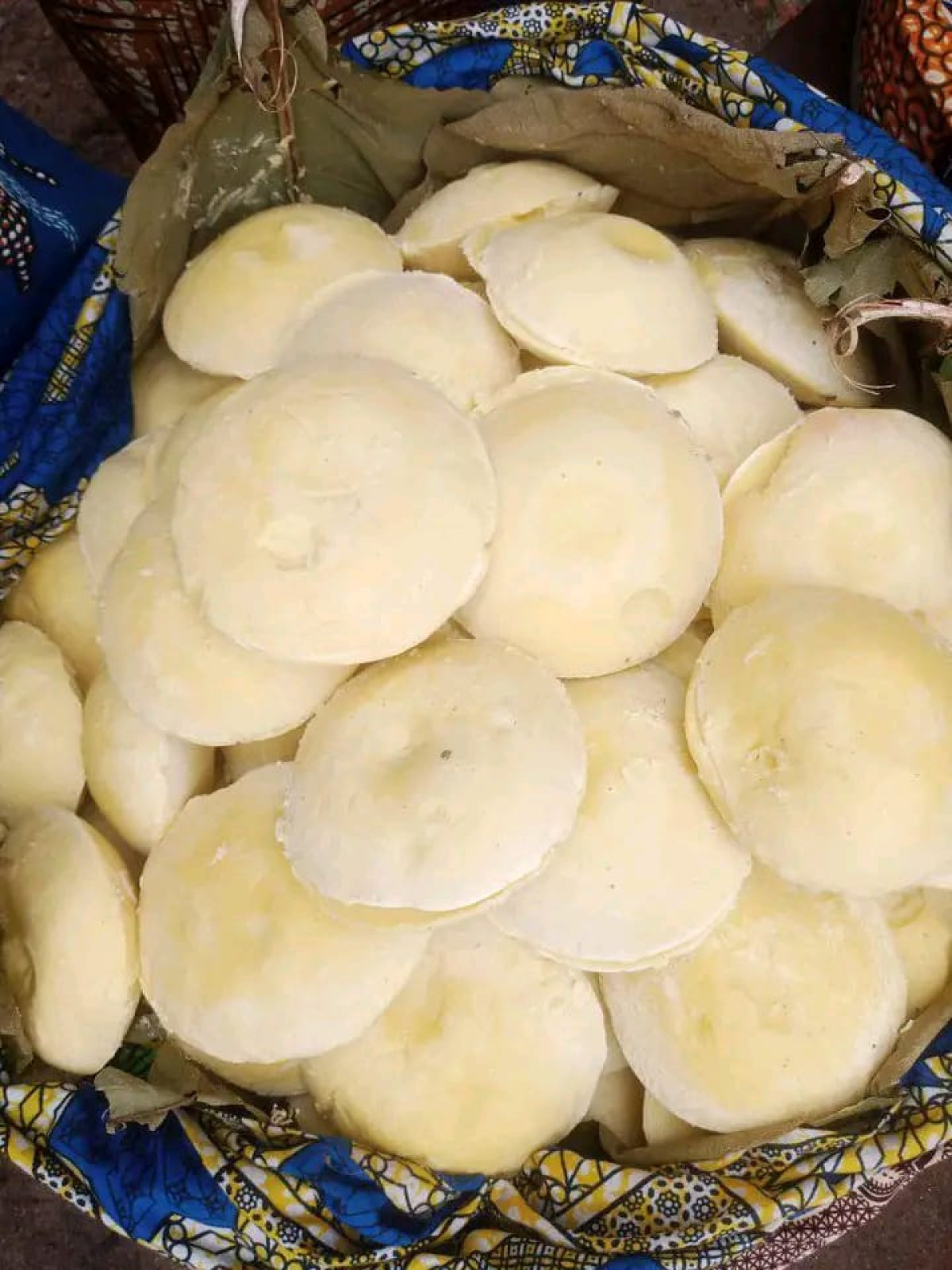 BEURRE DE KARITÉ : Processus de fabrication artisanale et vertus d&rsquo;un fruit atypique