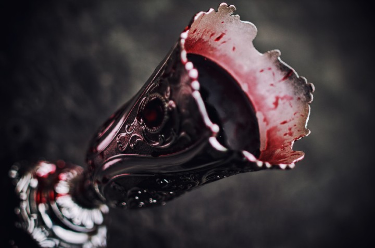 PACTE DE SANG DANS LES RELATIONS AMOUREUSES : Vivre l&rsquo;enfer au delà du mariage