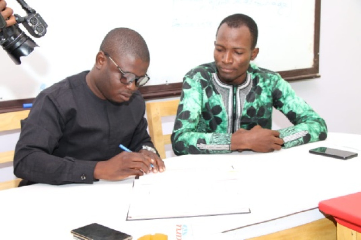 SIGNATURE D&rsquo;UN ACCORD DE PARTENARIAT ENTRE LA SOCIÉTÉ BOK SARL ET LE CABINET PERFLANG CONSULTING : Les étudiants du Cfoman-Daabaaru seront formés en anglais