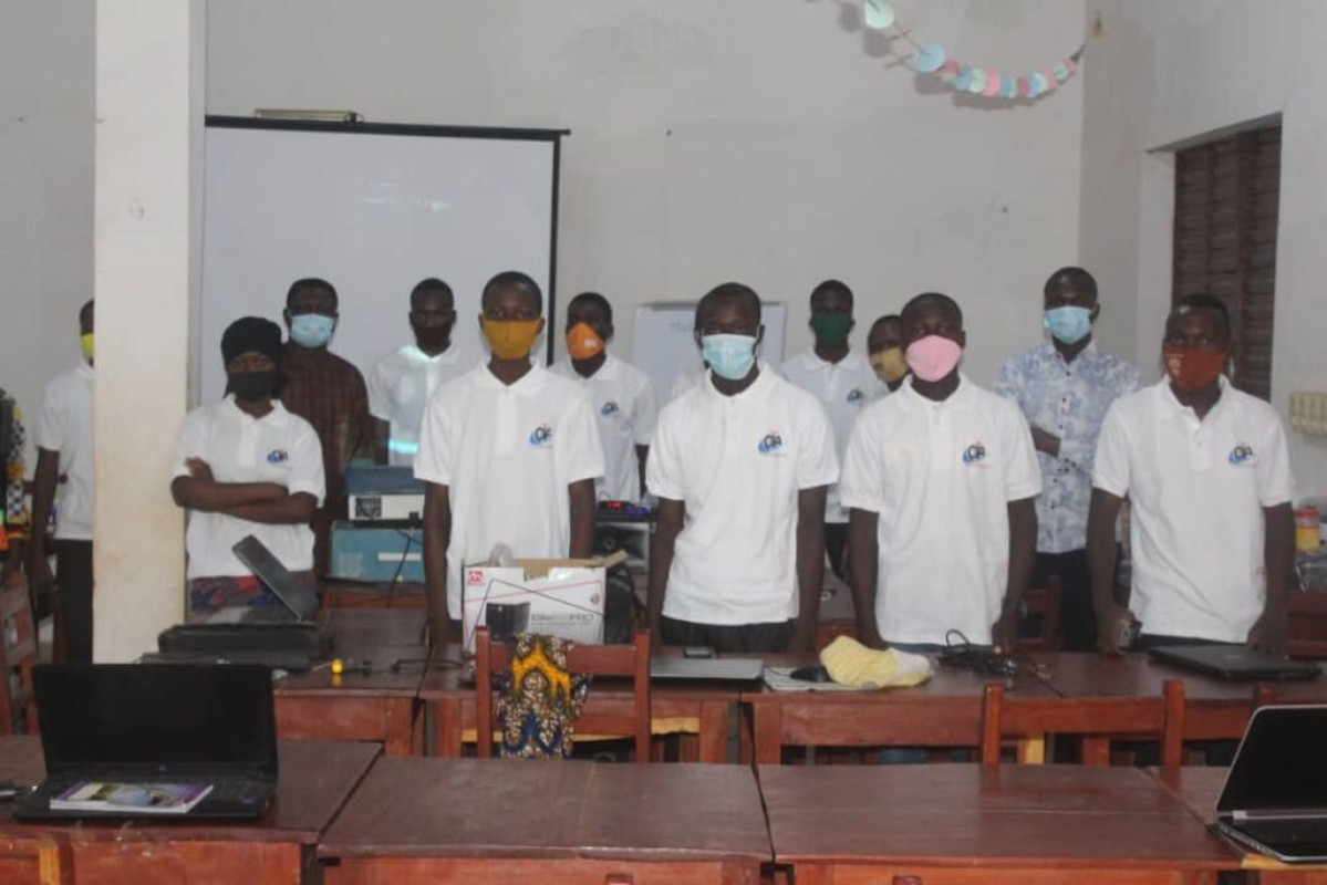 FONDATION VALLET/ CAEB DE NATITINGOU : Le Club d’Intelligence Artificielle outillé sur Le « Node MCU ESP8266 »